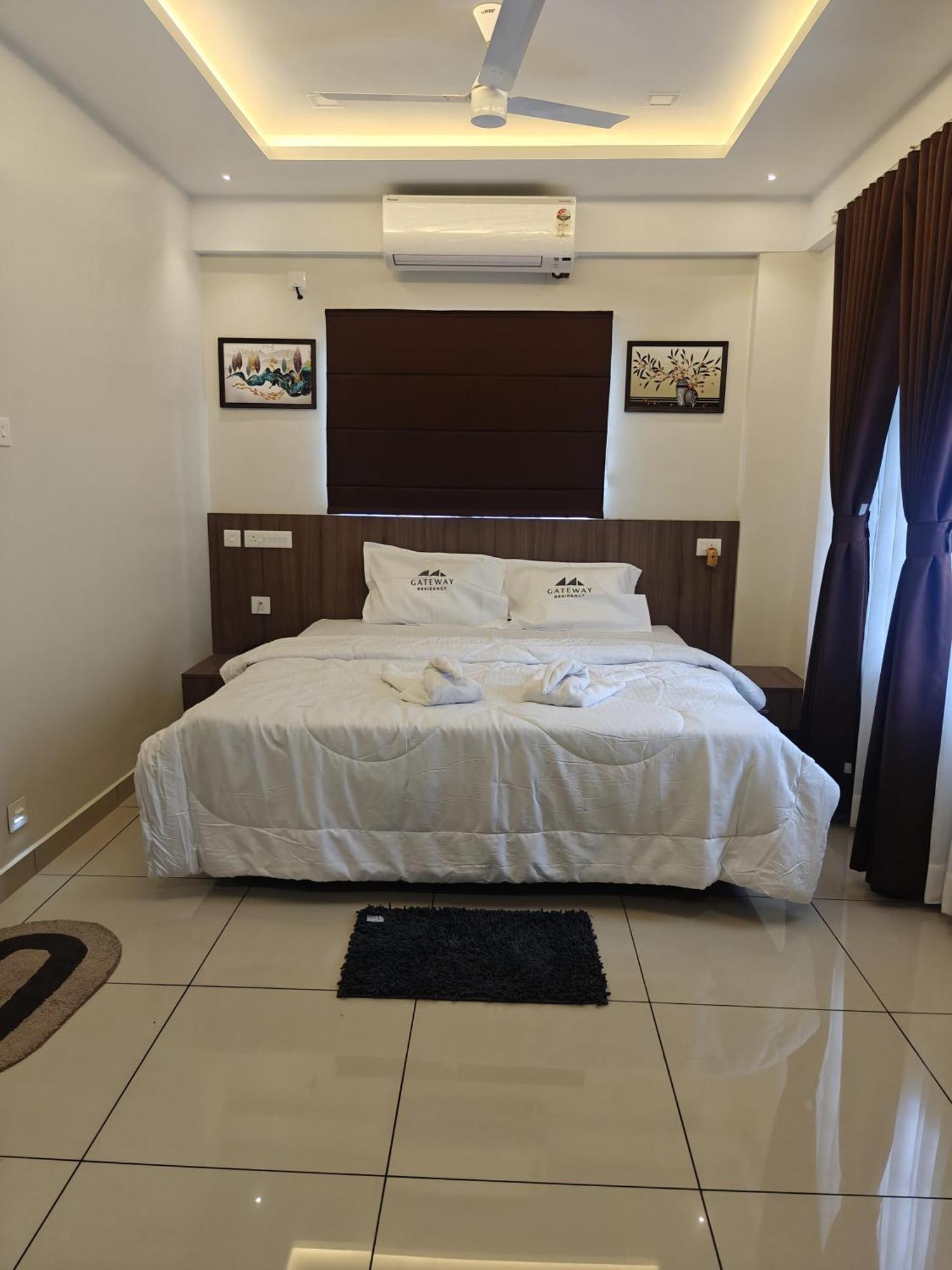 מלון Mannarakkat Gateway Residency מראה חיצוני תמונה